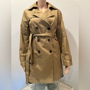 Banana Republic Trench Coat in Cashew color